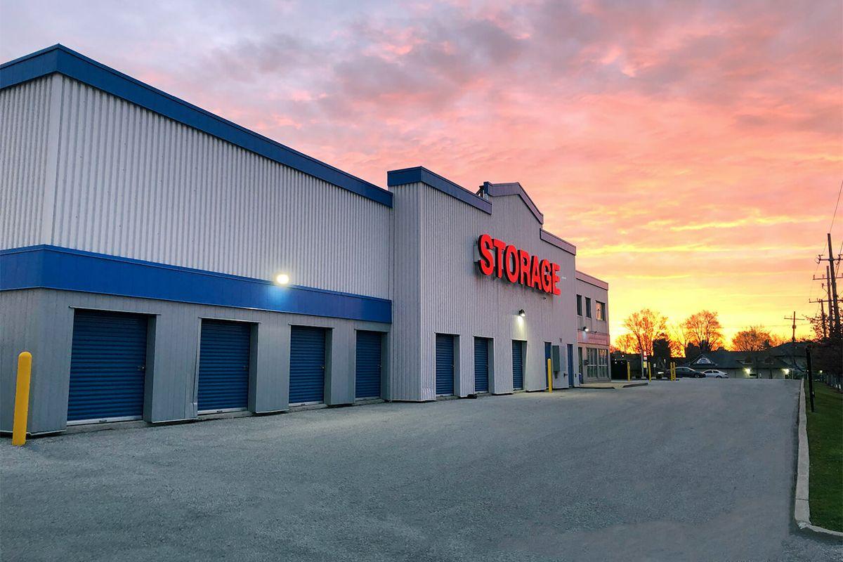 24-hour-storage_Access_hero_1200x800.jpg